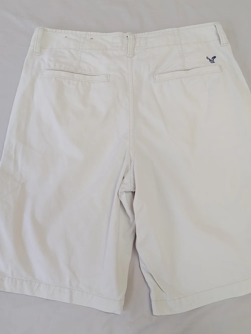 American Eagle Outfitters Longboard Beige Khaki Shorts Men's Measures 32x11.5